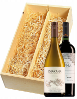 Wijnkist met Chakana Estate Selection Chardonnay en Chakana Nuna Malbec